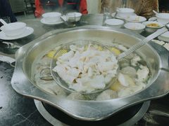 -牛一煲美食(江高店)