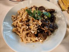 -明本湛江鸡•海鲜小厨(陈家祠店)