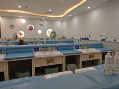 -蓝旗亲子游泳(范湖万达广场店)