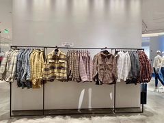 -URBAN REVIVO(西安Momopark店)