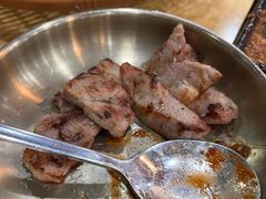 乡村黑猪五花肉-牛信亭韩国料理·炭火烤肉(紫藤路店)