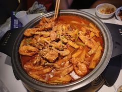-徐记小怪兽肉蟹煲店(哈西万达金街店)