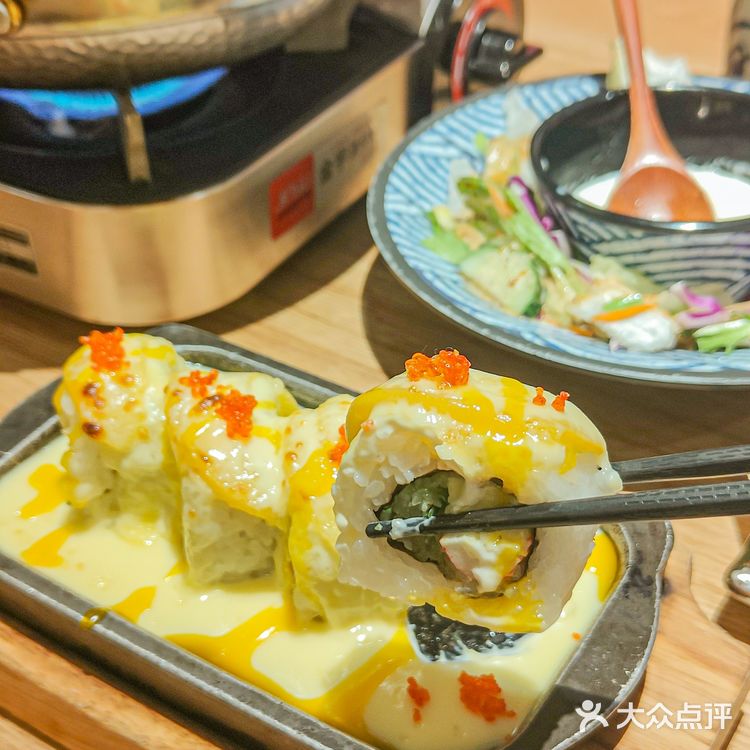 江汉路跨年必吃‼️日式氛围感敲足的日料