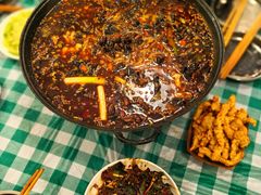 -鸿顺老铁锅美蛙鱼府(解放碑店)