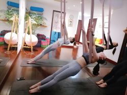 -Yvon yoga 瑜伽·精准体态管理中心