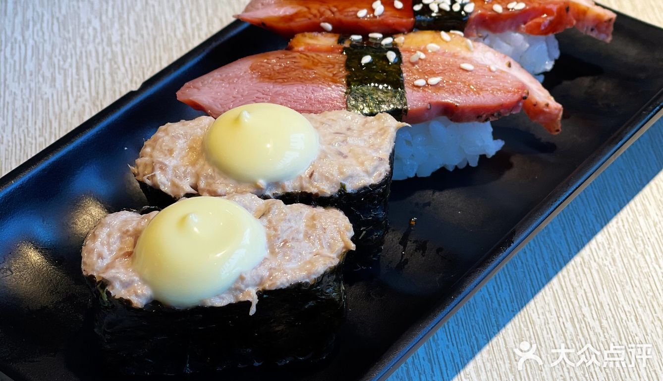 万岁寿司 | 我怎么总能找到性价比高的宝藏餐厅？！[阴险]
