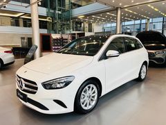 -天津波士信达奔驰4S店(卫津南路店)