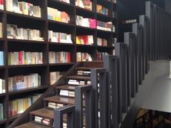 iphone_upload_pic-钟书阁(松江泰晤士小镇店)