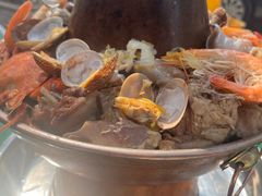 -一口猪海鲜浑锅·东北家常菜