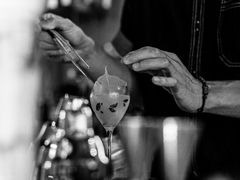 -Shift cocktail bar鸡尾酒吧