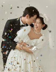 -拾年·定制婚纱摄影