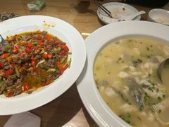 -严记小天府酸菜鱼(西四路店)