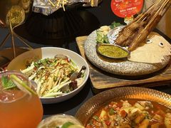 -何师烧烤Pro ·江湖川菜·小龙虾·精酿(太古里旗舰店)