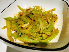 私房红烧苦瓜-俏湘私房菜(国贸店)