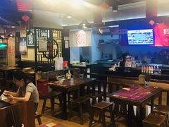 大堂-双燕楼·手工馄饨·汤面小吃(世纪汇店)