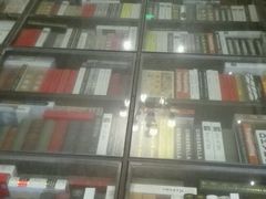 -钟书阁(松江泰晤士小镇店)