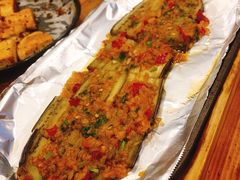 茄子-老东镇啤酒屋海鲜加工·蒸汽海鲜·海鲜烧烤(台东店)