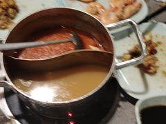 -金滏山烤肉·海鲜·火锅自助餐厅(襄阳万达店)