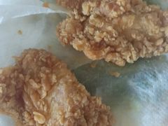 金沙咸蛋黄风味香辣鸡翅尖-肯德基(八里台店)