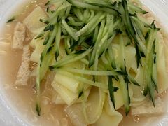 -汗腾格里·风味餐厅(新疆驻京办店)