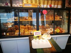 面包甜点陈列柜-皇家美孚(麦岛店)