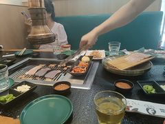 -臻牛烤肉