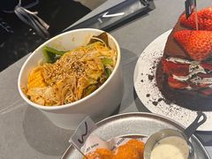 -W COLLECTIVE  DESSERT SHOP