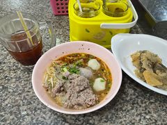 -榮泰米粉湯(Left Shop)