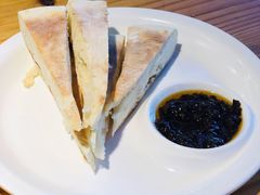 地锅馍-小小河边鱼(天润城店)