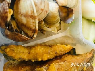 说真的，最近食堂仓鱼好多 今天又是仓鱼油炸