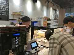 -HELLO 27 意面·沙拉·帕尼尼