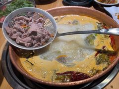 -洱火云南酸菜牛肉火锅(石景山当代商城店)