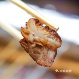 开在什刹海的大舌头烤肉店，男朋友不放心我自己来…