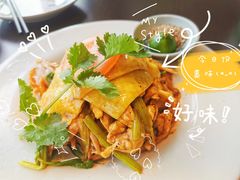 -大头虾越式风味餐厅(光明广场店)