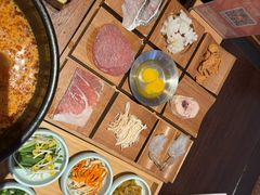 -银米·云南传统过桥米线(双廊黑金冠店)