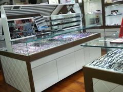 -华彬眼镜专业渐进配镜(潘家园店)