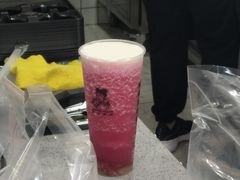 -沪上阿姨鲜果茶(新人民商场步行街店)