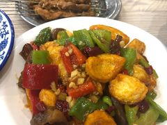 -江城燕子大排档(江汉路步行街店)