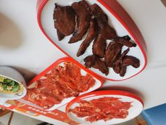 -毛辣果·贵州红酸汤牛肉火锅(西单店)