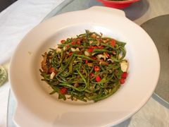 -鑫巴蜀小镇 · 水煮鱼专研店(玉桥店)