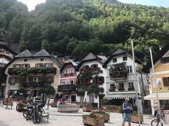 -多瑙河畔鞋履雕塑