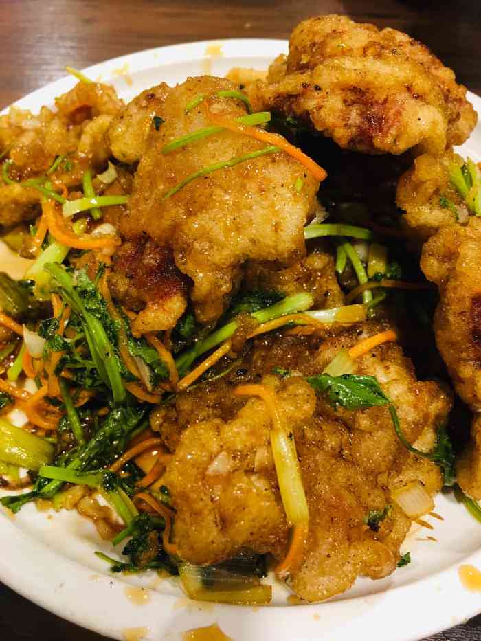 大鹏东北菜(勤劳巷店)-"想吃锅包肉了,正巧在步行街附近,就找到了.