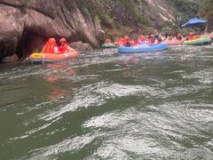 -雅鲁激流探险漂流