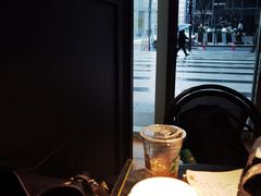 靠窗位-星巴克臻选(杭州501城市广场1F店)