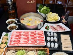 -鲜入唯煮·港式海鲜牛肉火锅(金宝街店)