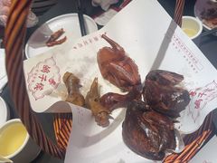 -鸽子侯·家宴·平价海鲜(市图书馆店)