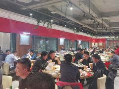 大堂-永红源啤酒·烧烤·海鲜·大排档(青特城店)