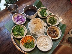 -银米·云南传统过桥米线(双廊黑金冠店)
