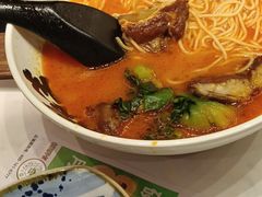 -金马门国际美食百汇(珞喻路店)
