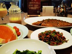-艳阳天·非遗楚菜(武汉客厅店)